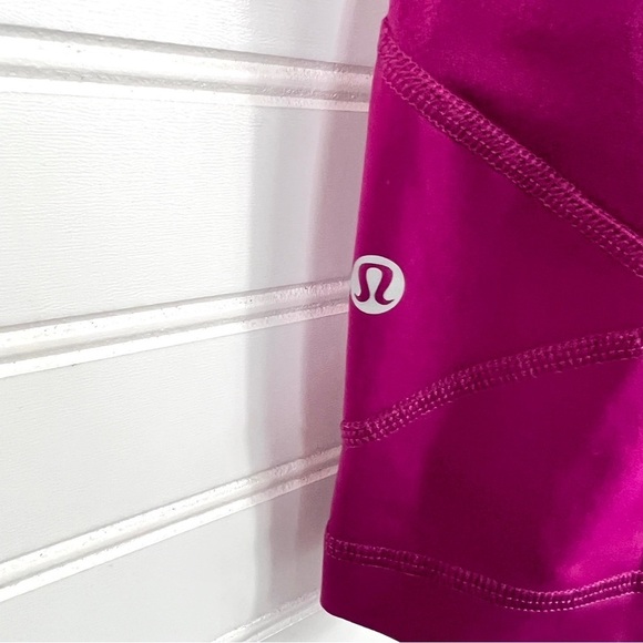 Lululemon Pace Rival Crop 22” inseam Deep Fuschia EUC Size 2 Side Pockets - Picture 7 of 9